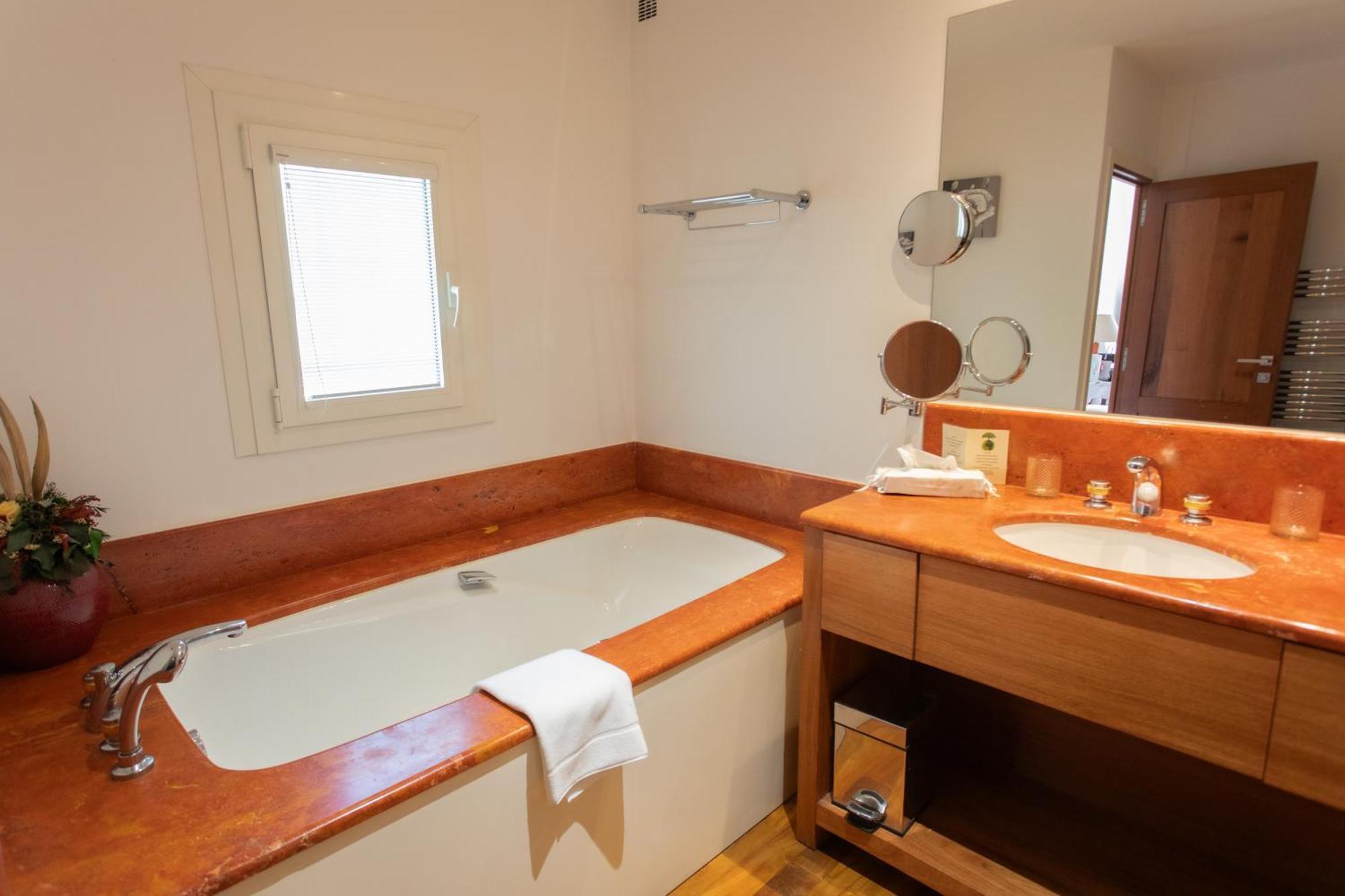 Hotel Le Verger Maelvi Гримо Номер фото