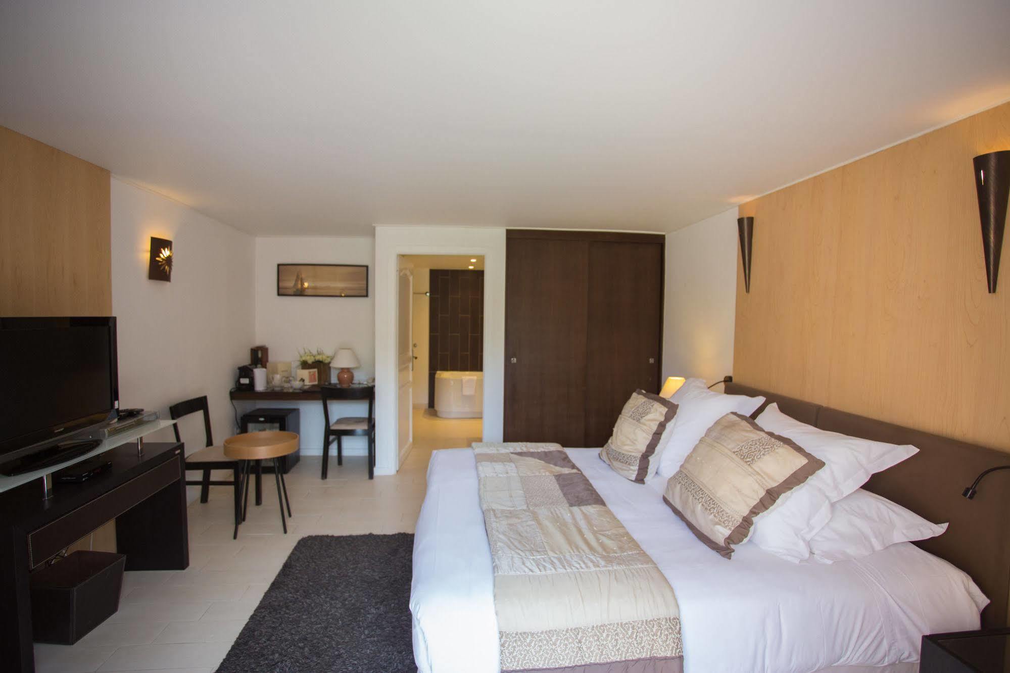 Hotel Le Verger Maelvi Гримо Экстерьер фото